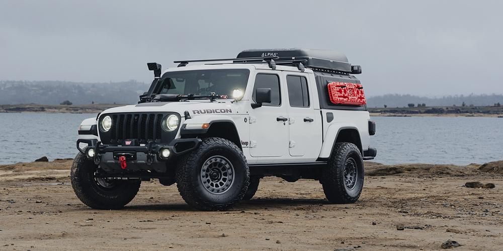 Jeep Gladiator Black Rhino Outback